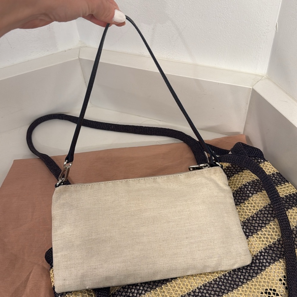 Miu Miu Logo Raffia Effect Tote Bag - Picture 10 of 13